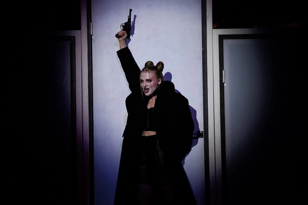 Спектакль «Восемь женщин»