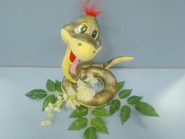 Творческое занятие "Голубая змейка"