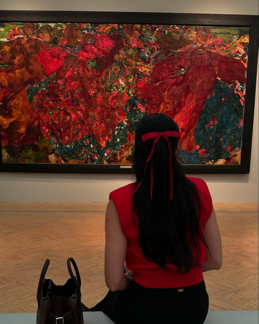 Искусство в красных тонах