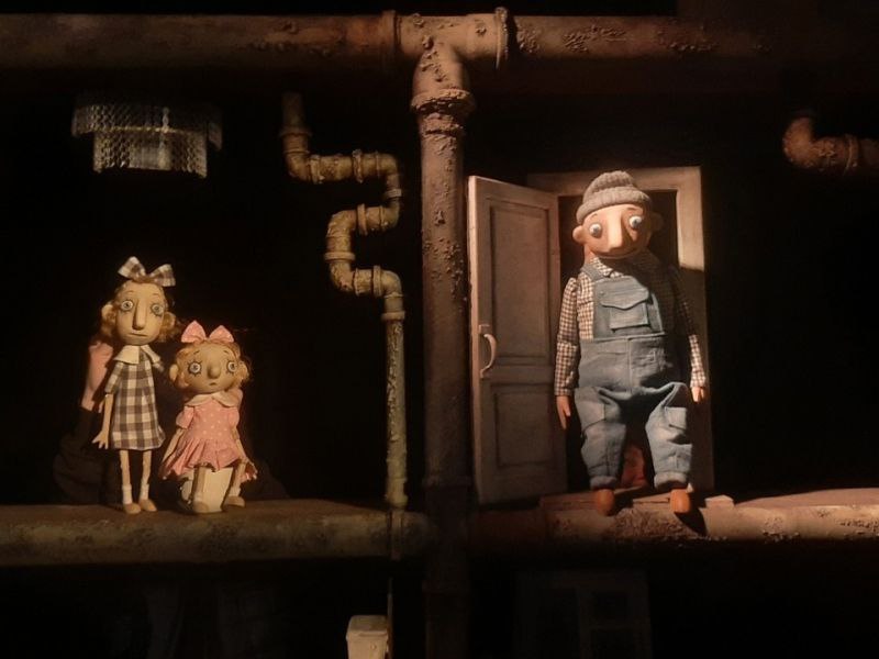 Сантехник, его кот, жена и другие...