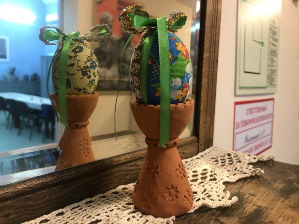 Занятие по лепке "Подставка для яйца"