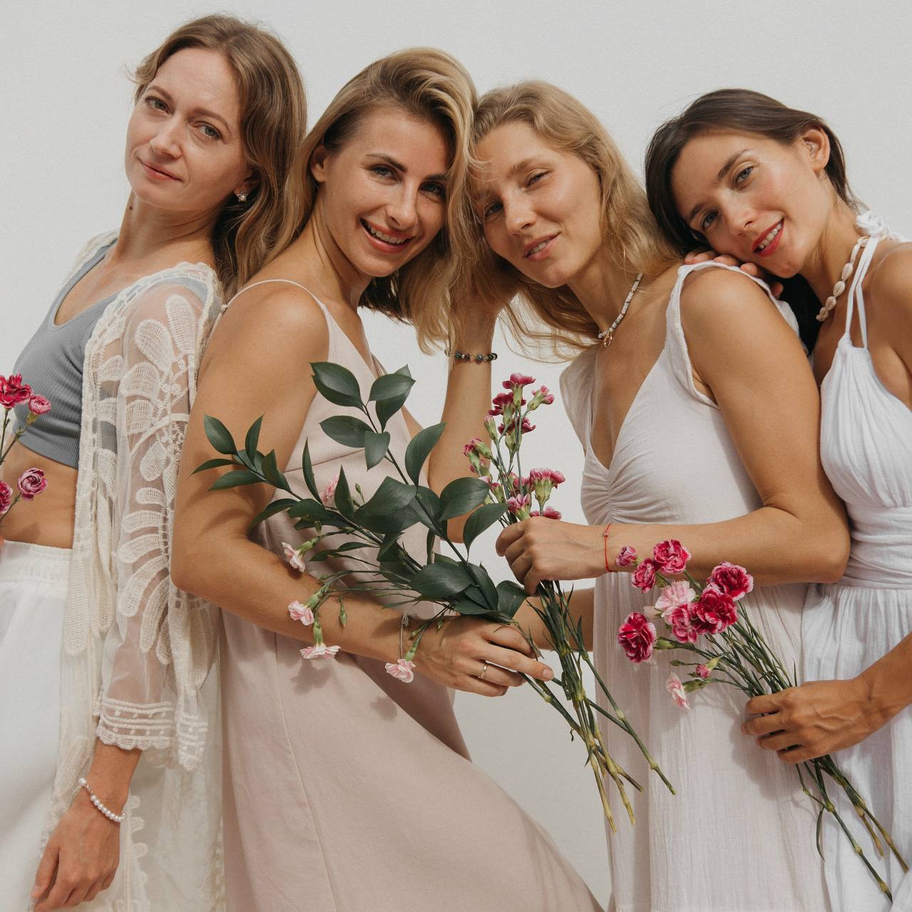 Обнимательно-тактильная встреча «Женский Каддл»