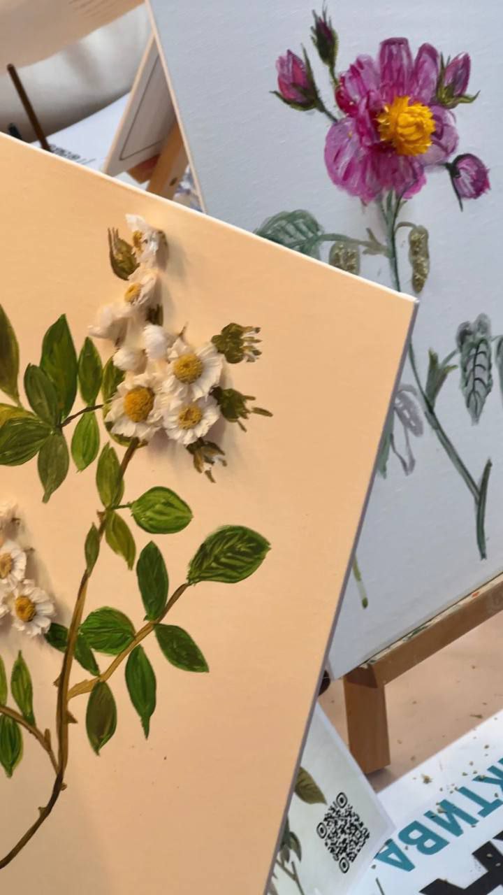 Объемная картина из сухоцветов