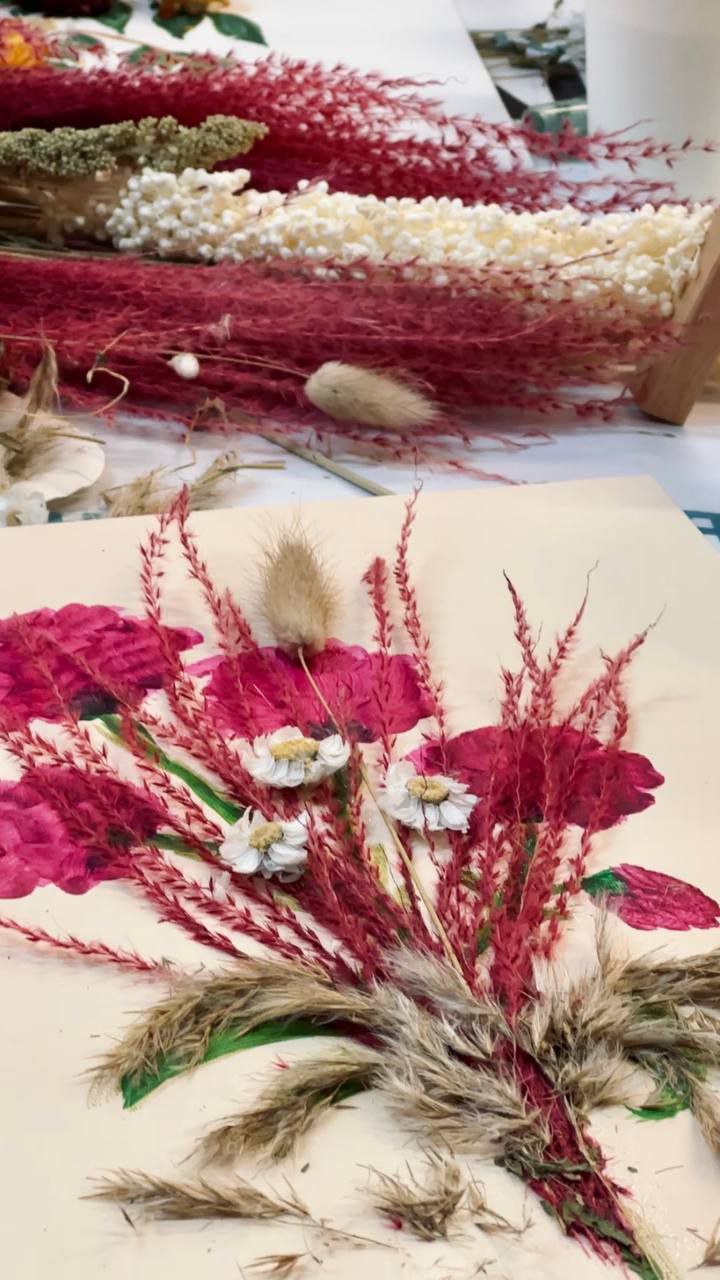 Объемная картина из сухоцветов