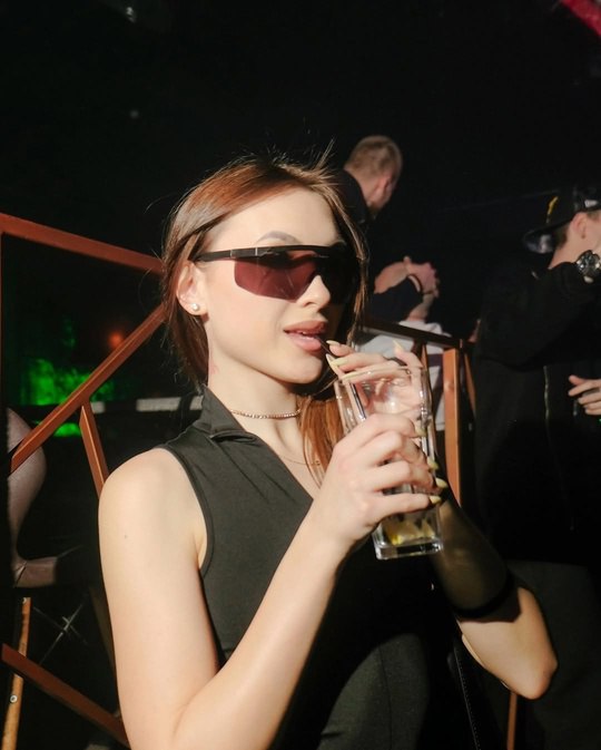 Мэш ап рейв в пространстве