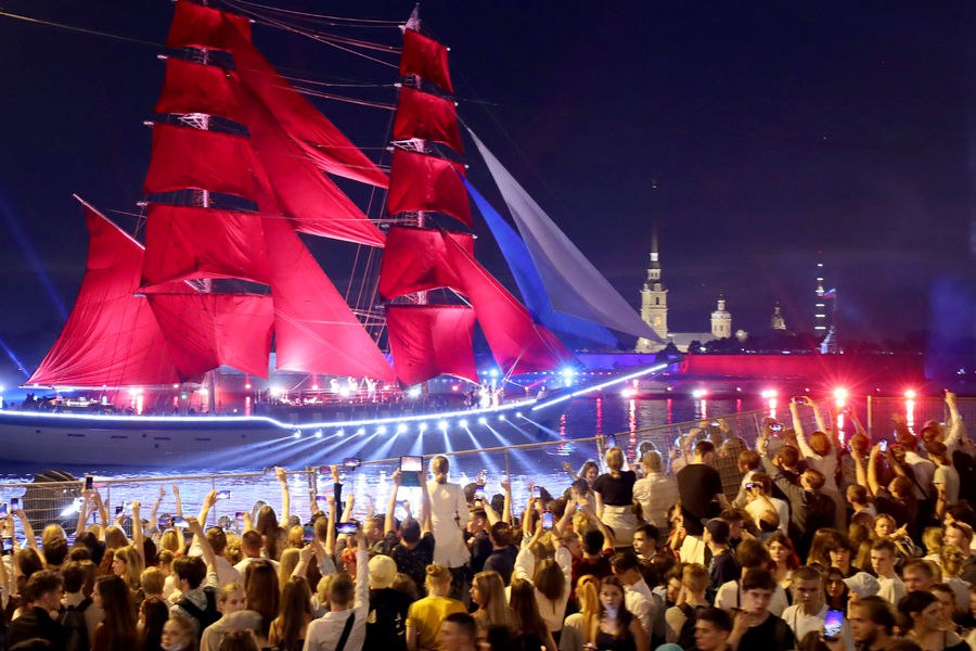 АЛЫЕ ПАРУСА 2025