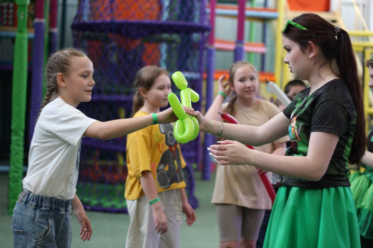 Мероприятие с участием Соника и Пикачу в семейном парке Активизон