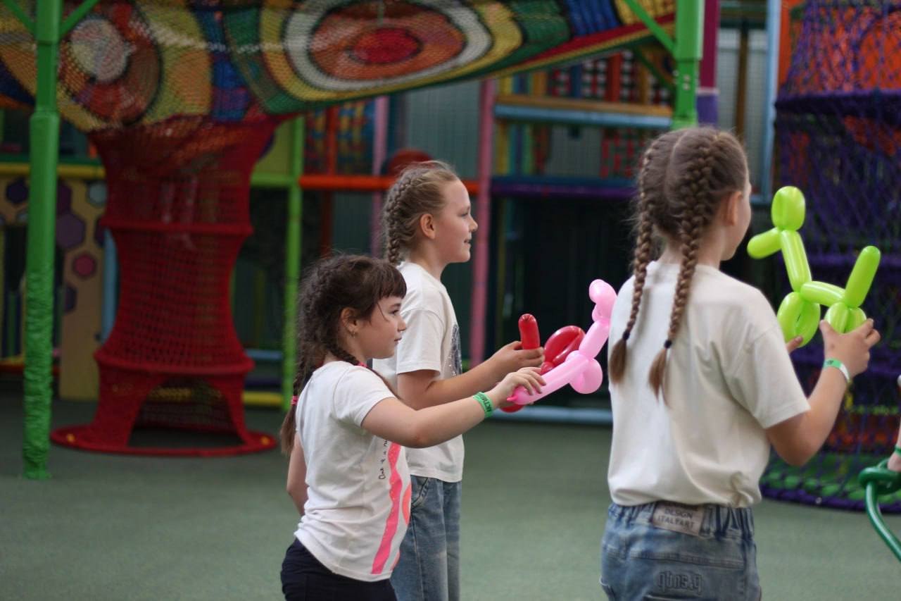 Мероприятие с участием Соника и Пикачу в семейном парке Активизон