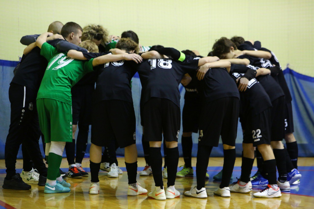 Поддержим наших ребят!