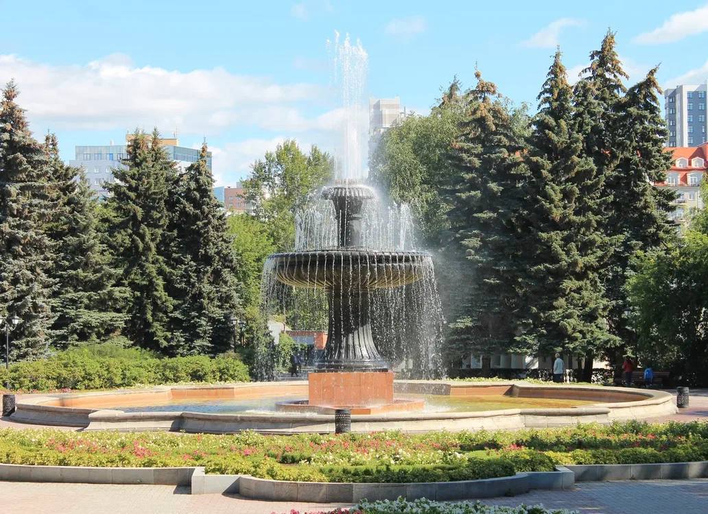 Открытие фонтанов в Екатеринбурге 2025