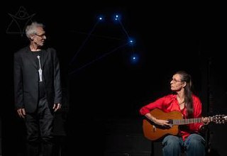 Маска Геулы — Театр Тмуна