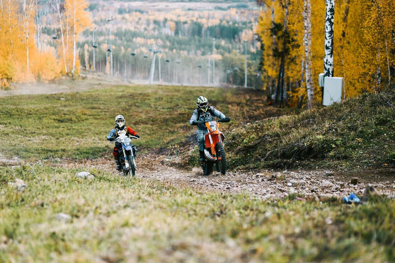 ежегодный фестиваль гонок на мотоциклах LIGHT ENDURO RACING