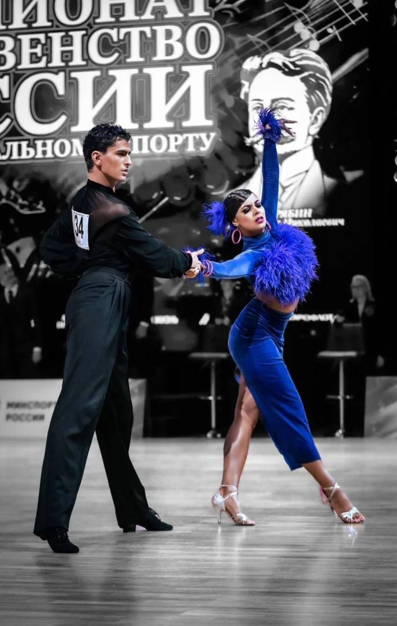 Чувственная бачата вечерочком в воскресенье