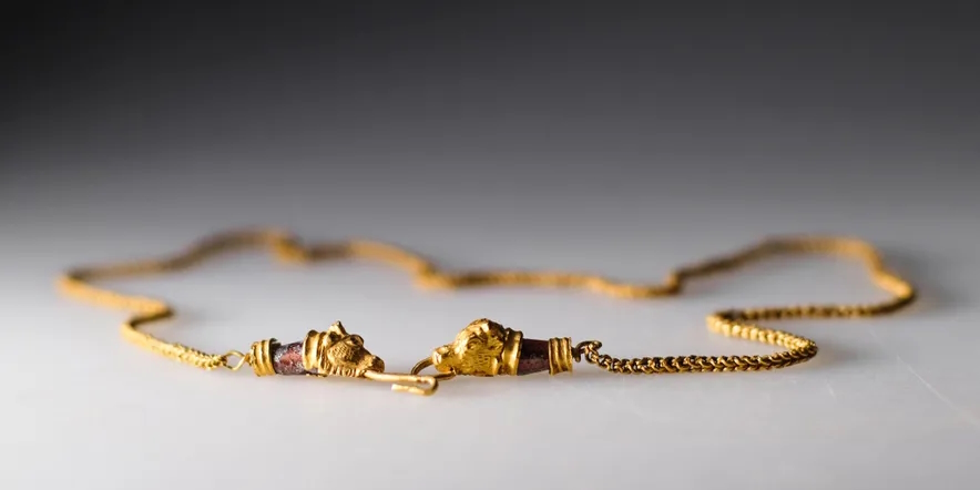 Золото и пепел