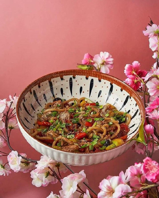 Фестиваль сакуры в Ultramen