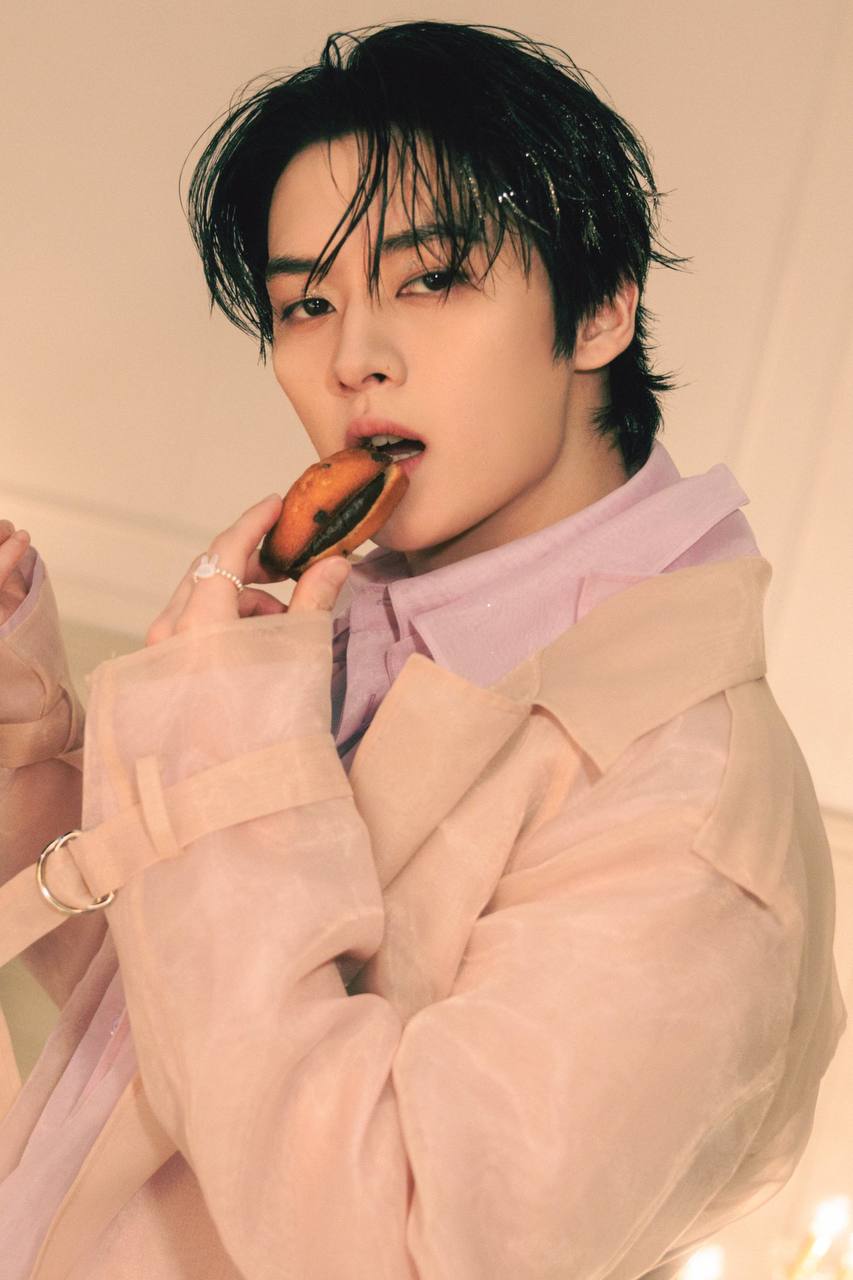 Stray Kids представляет индивидуальные фото-тизеры к возвращению с японским мини-альбомом 『Hollow』