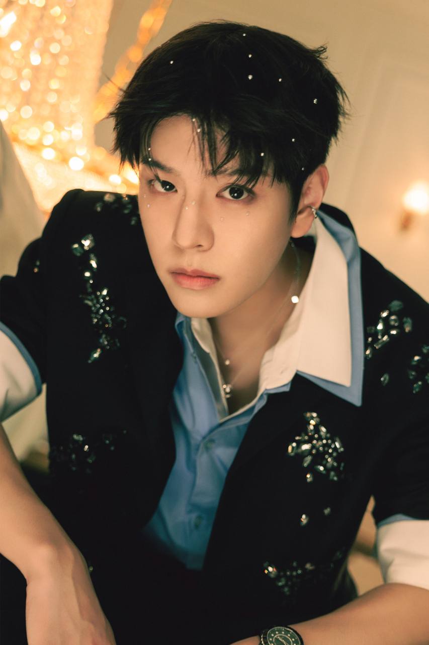 Stray Kids представляет индивидуальные фото-тизеры к возвращению с японским мини-альбомом 『Hollow』