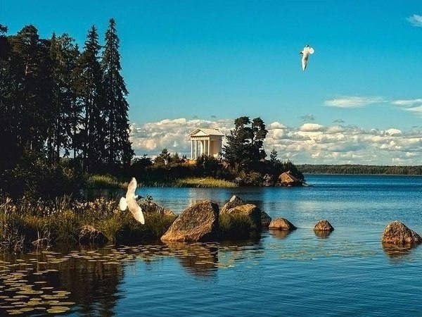 парк Монрепо в Выборге можно посетить бесплатно