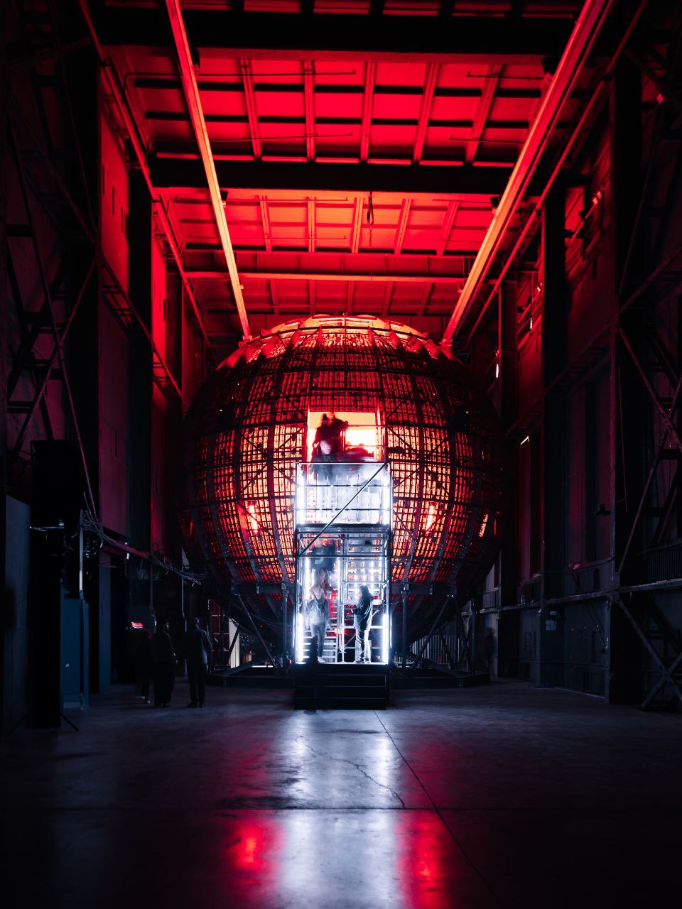 Точка сингулярности от SILA SVETA и МТС Live