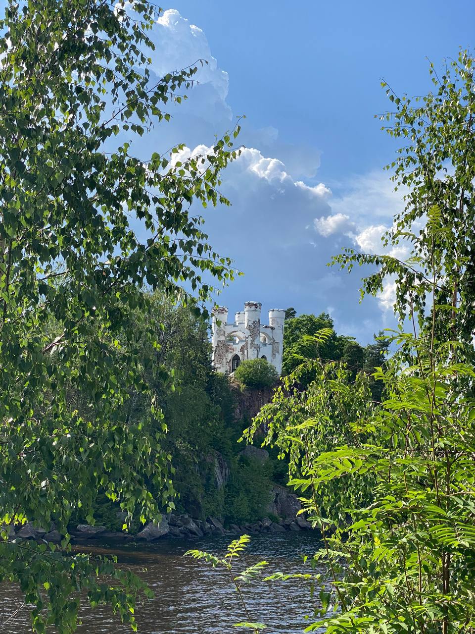 Идём бесплатно в Монрепо