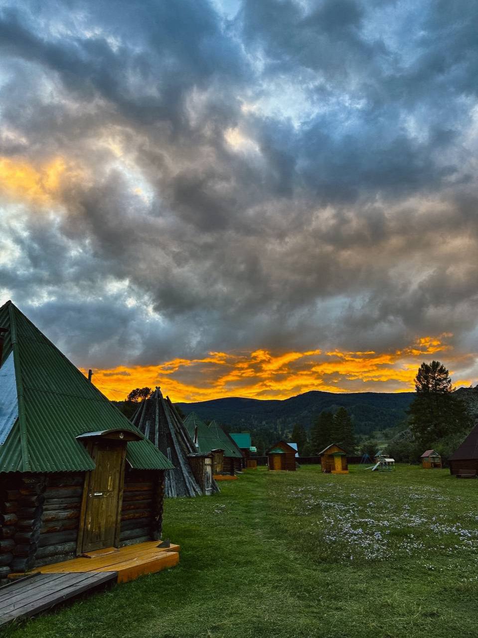 АЛТАЙ. ТРОПОЮ МАСТЕРОВ