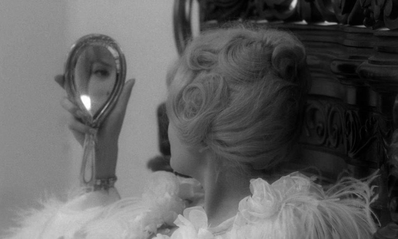 Киносеанс "Клео от 5 до 7" 24 мая 2025 года