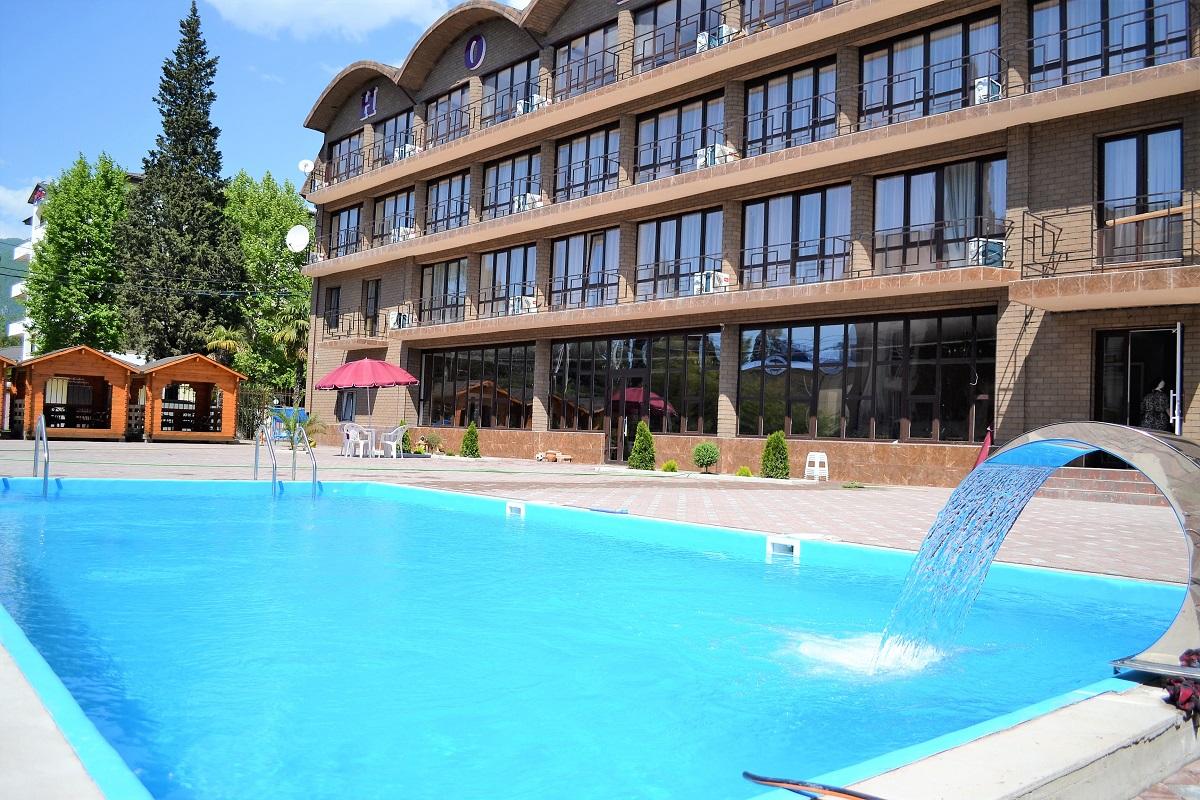 ВСТРЕЧАЙ ЛЕТО В АБХАЗИИ