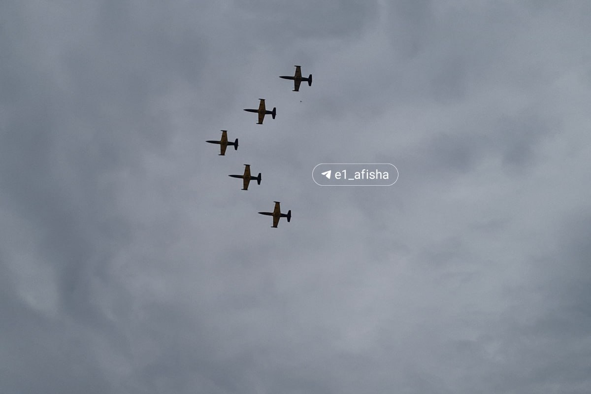 День Победы в Логиново с пилотажной группой «Русь»