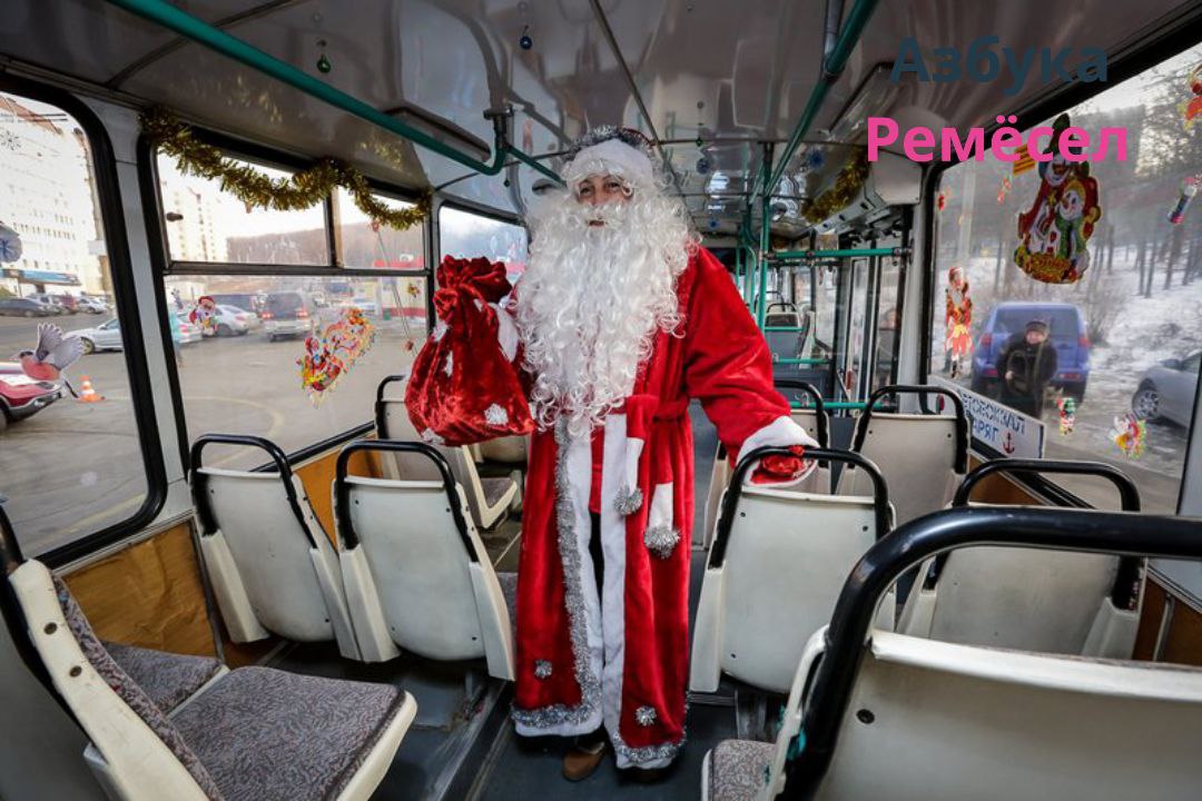 Новогодняя экскурсия на трамвае с Дедом Морозом