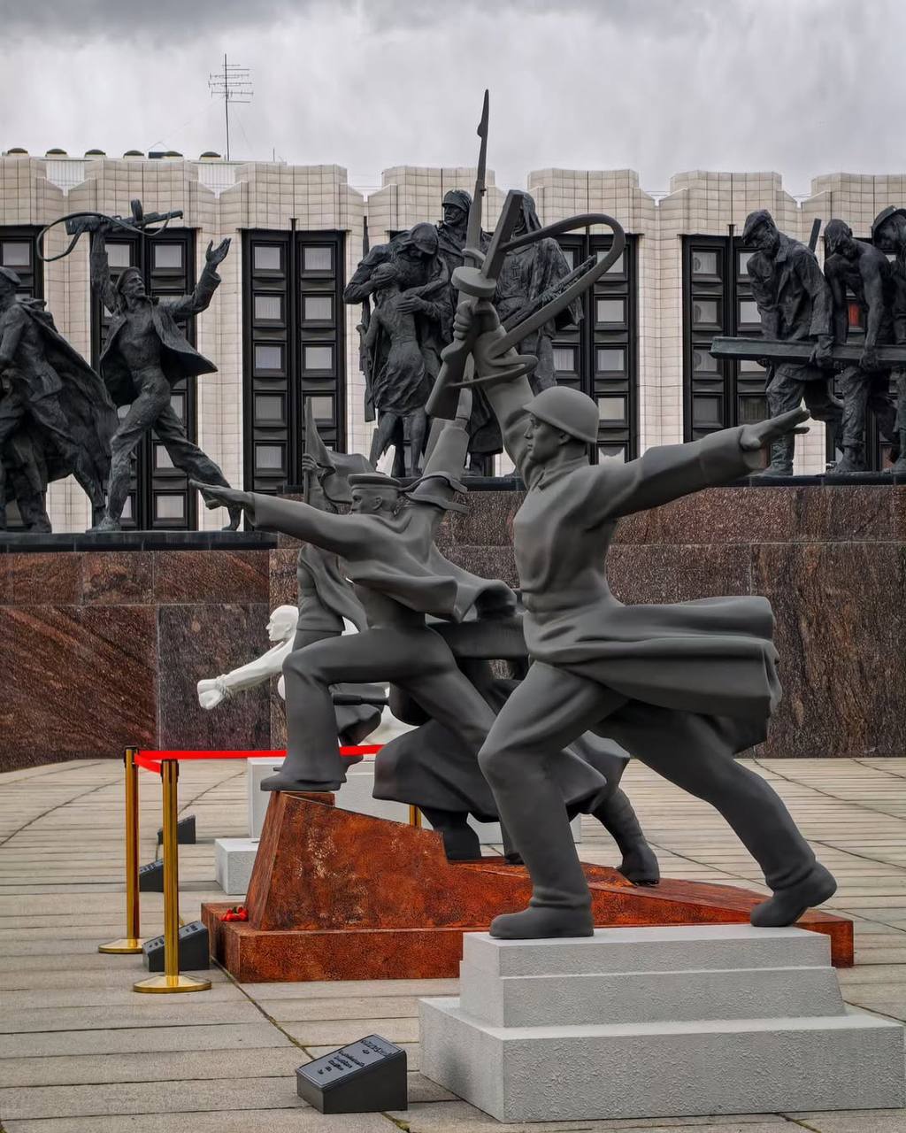 выставка скульптур в Московском районе
