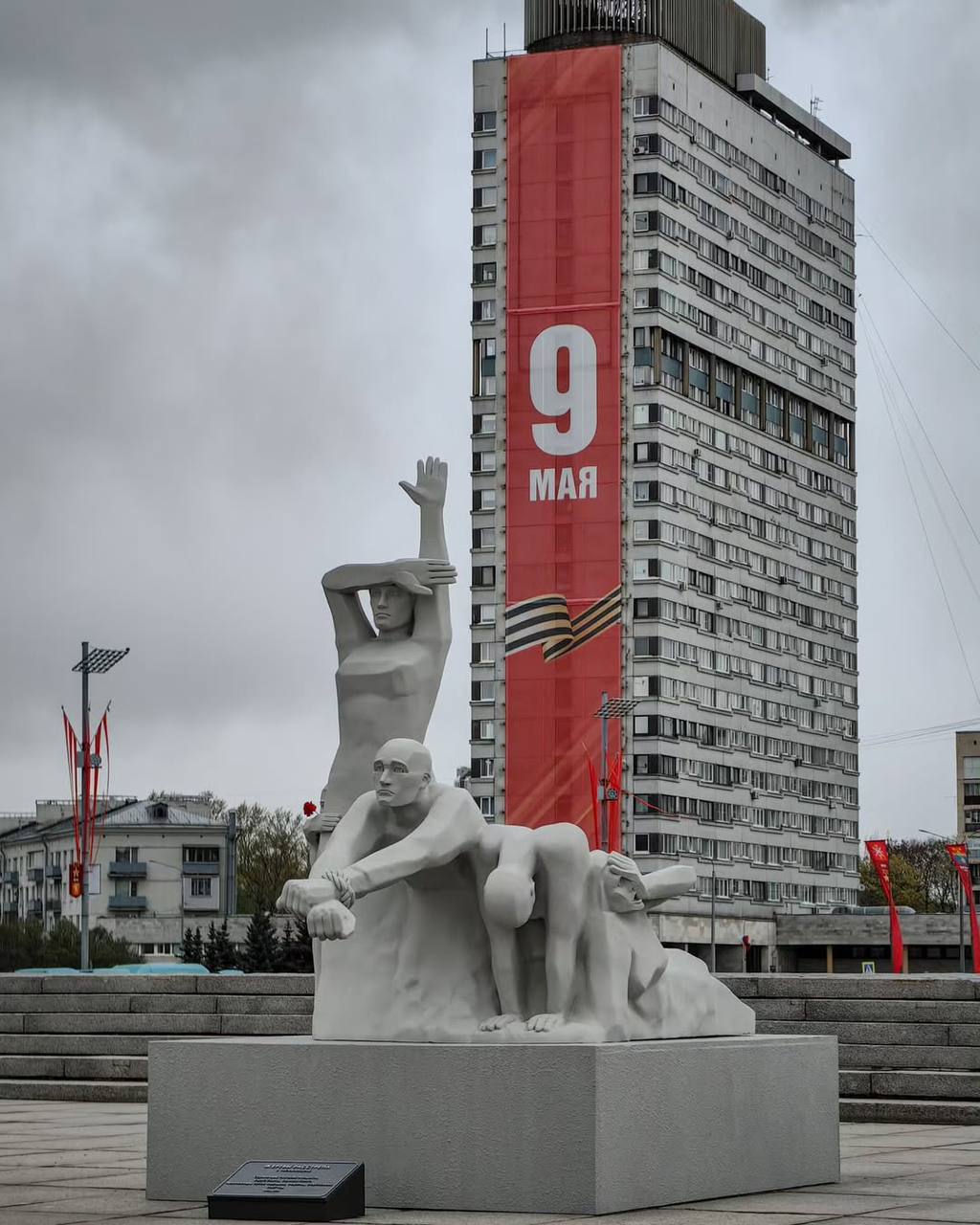 выставка скульптур в Московском районе