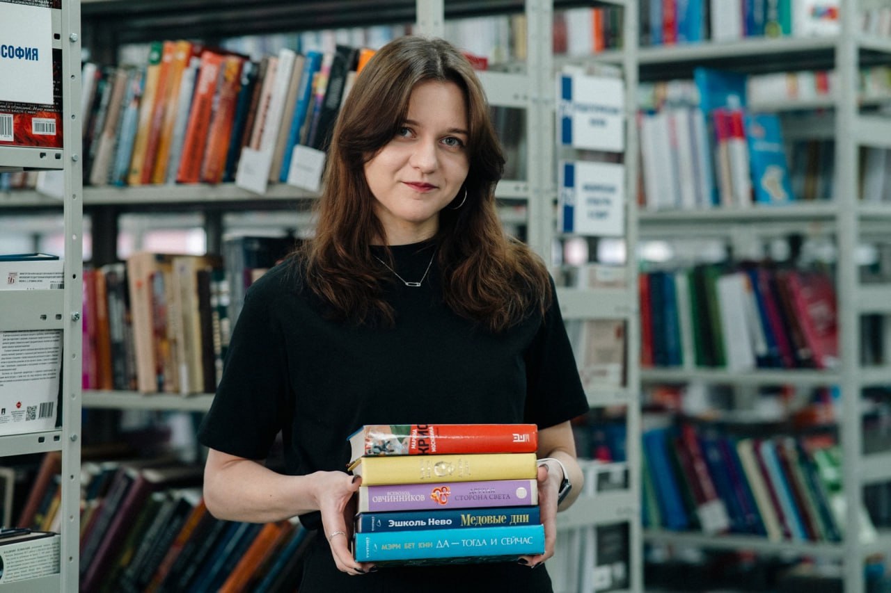 Молодёжный книжный клуб (16+)