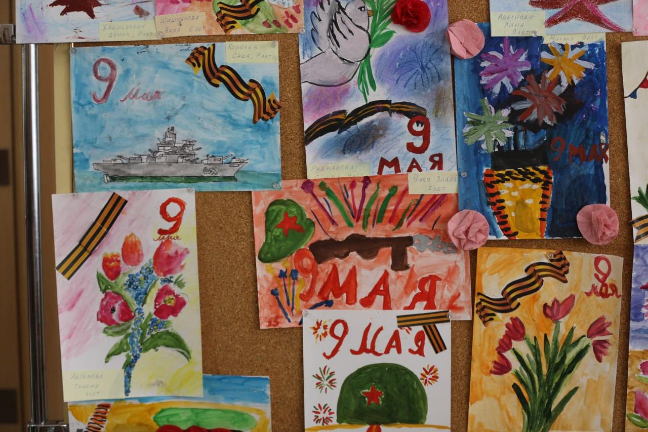 выставка детского рисунка «Салют Победы»