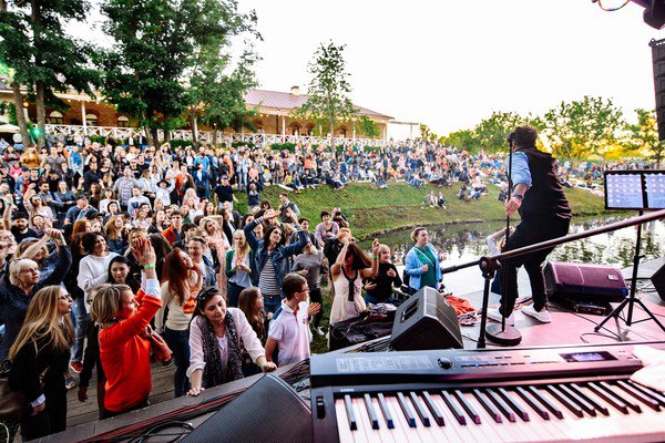 Не только джаз на пруду