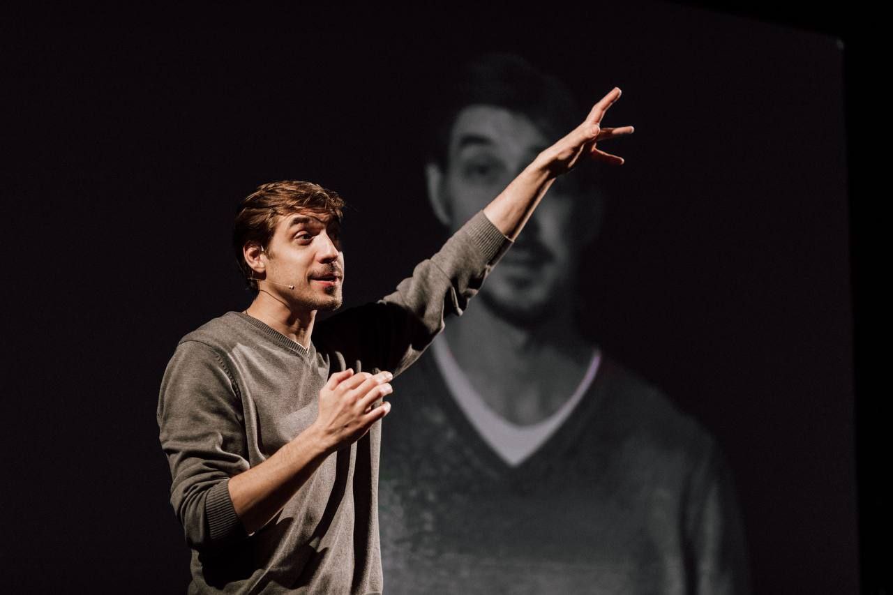 спектакль "ТОПЛИВО"