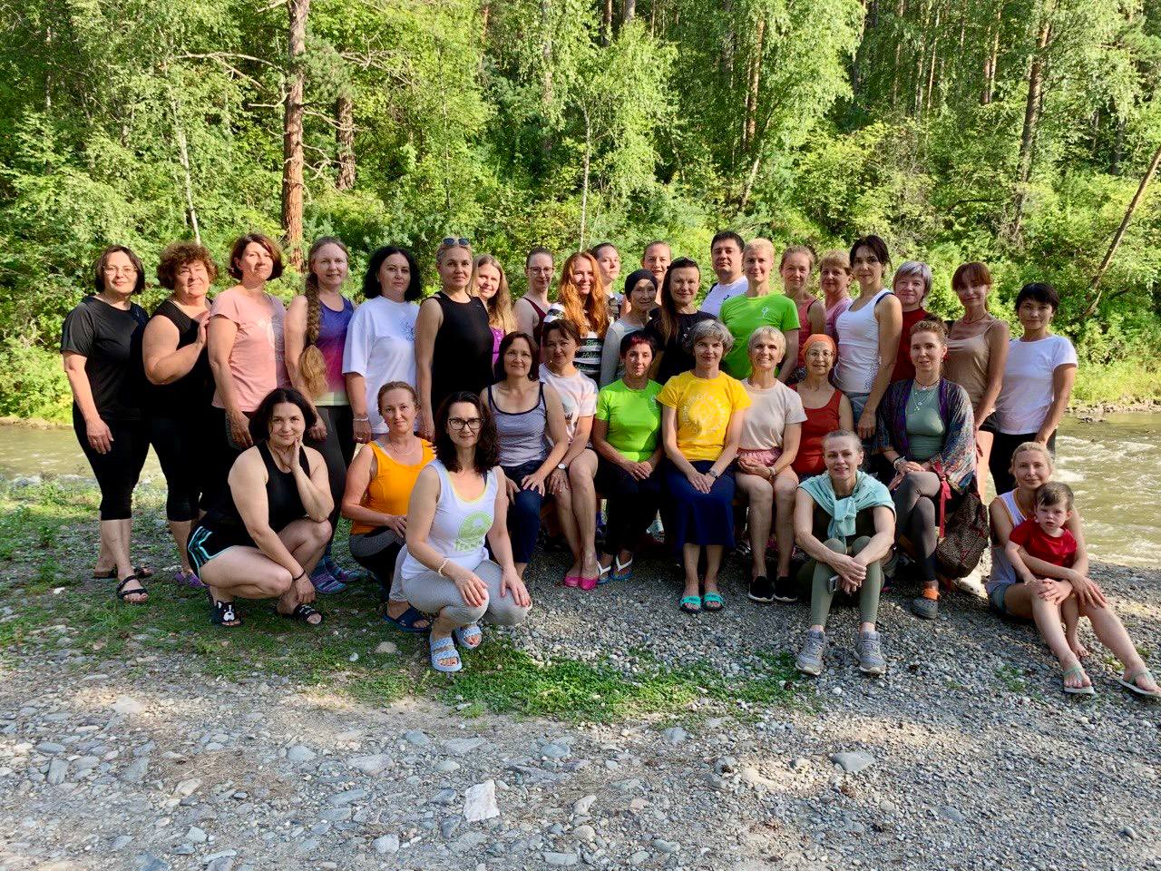 1⃣0⃣ Летняя школа йоги на Алтае с Юлией Бахаревой и Оксаной Ананьевой
