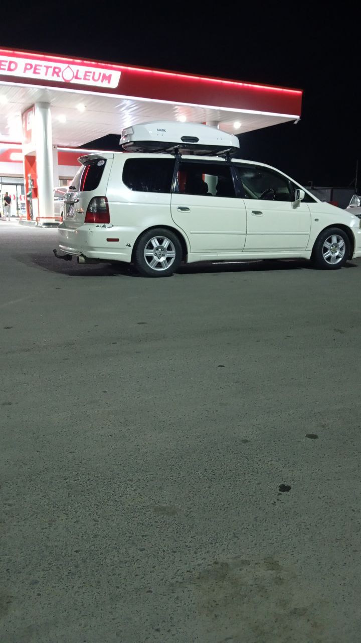 Ассалам алейкум мекендештер 15-16 май кундору Новосибирск шаарынан Кыргызстанга Бишкеке Жалалабат Озгон Ошко Жолго чыгабыз адам жана ар кандай коломдогу жук передача алып келебиз байланыш үчүн номер +996705911009 89686116986