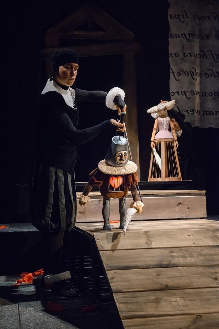 Обзор спектаклей на 15 мая