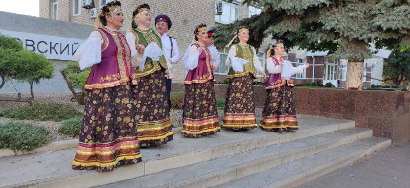торжественный концерт народного ансамбля «Приволье» - "Памяти Маэстро"