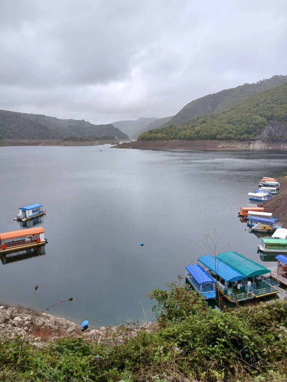 Юго-западная Сербия. Каньоны Увац и Лим, водопад Сопотница и монастырь Милешево