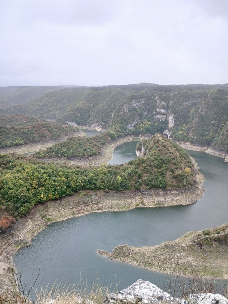 Юго-западная Сербия. Каньоны Увац и Лим, водопад Сопотница и монастырь Милешево