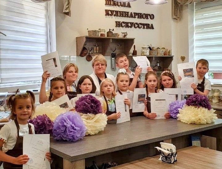 Детская кулинарная студия «Сладкоежка»