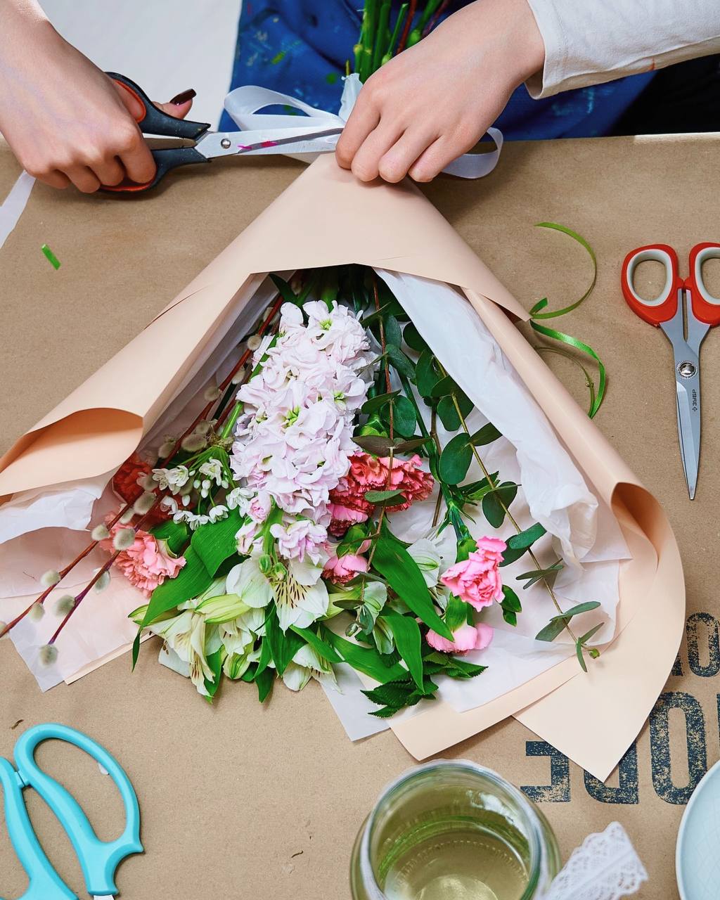 цветочная арт-терапия «Том Сойер» х MORE FLOWERS