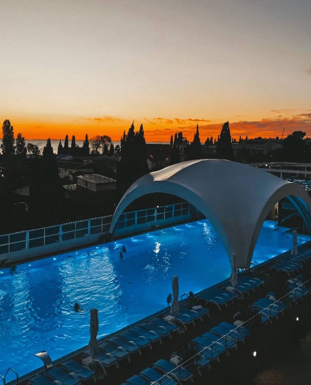 BRIDGE RESORT ⭐️⭐️⭐️⭐️