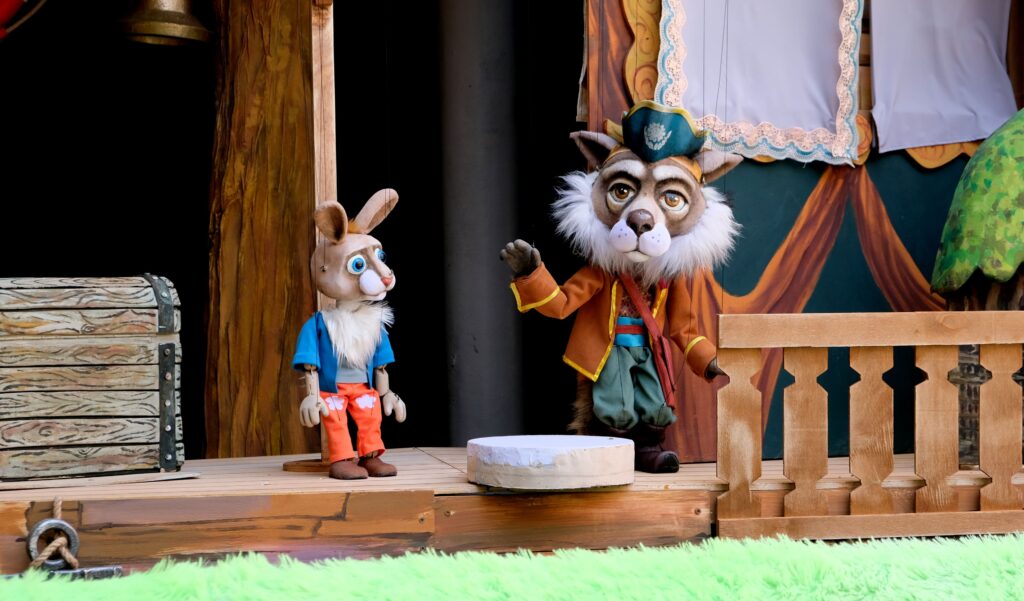 театр кукол приглашает на спектакли под открытым небом