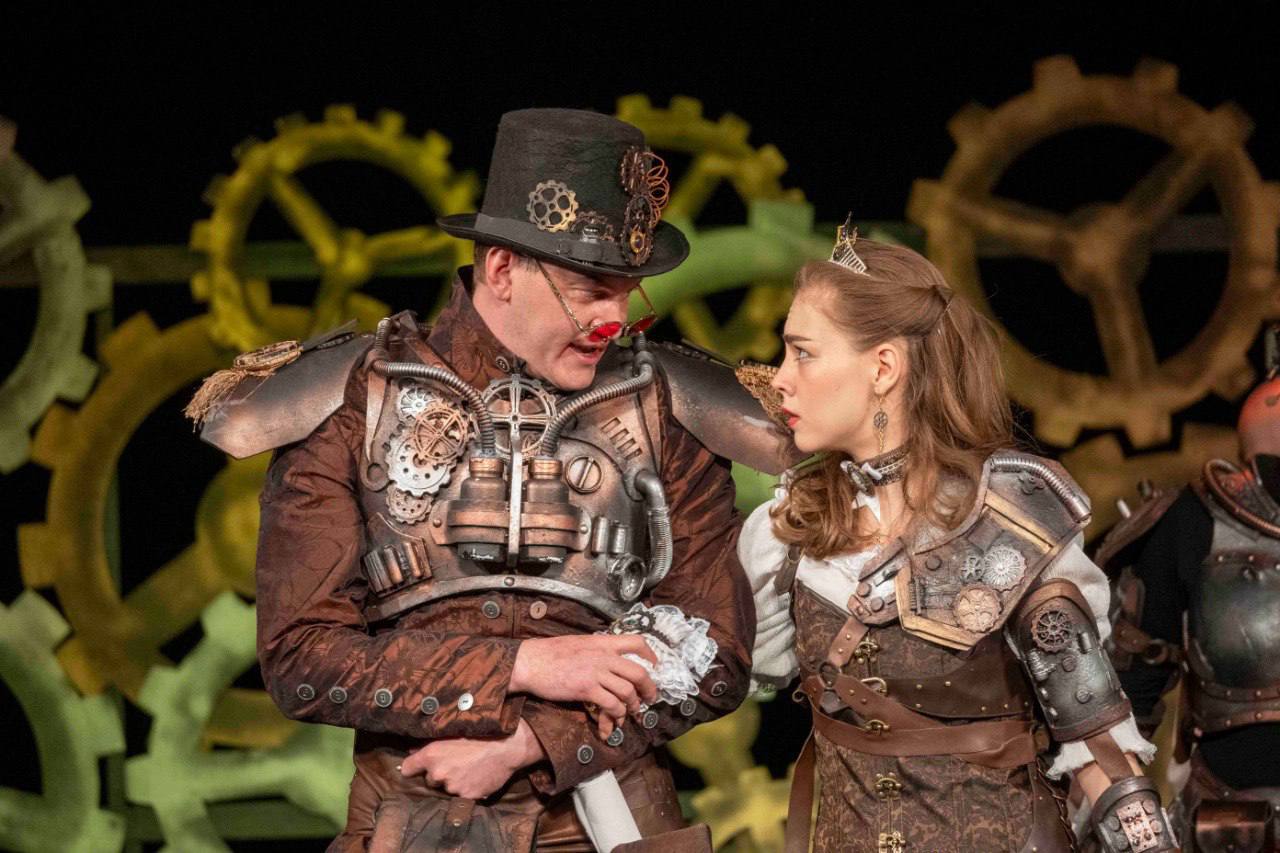 Гастроли театра