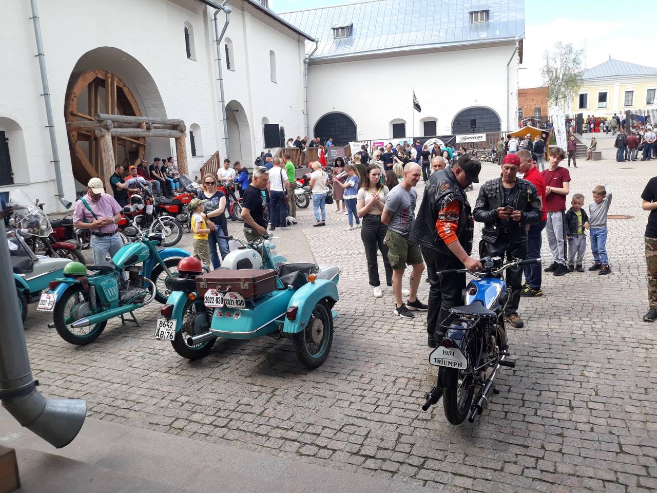 Традиционное Ретро мото - шоу 2025 в Ростове Великим