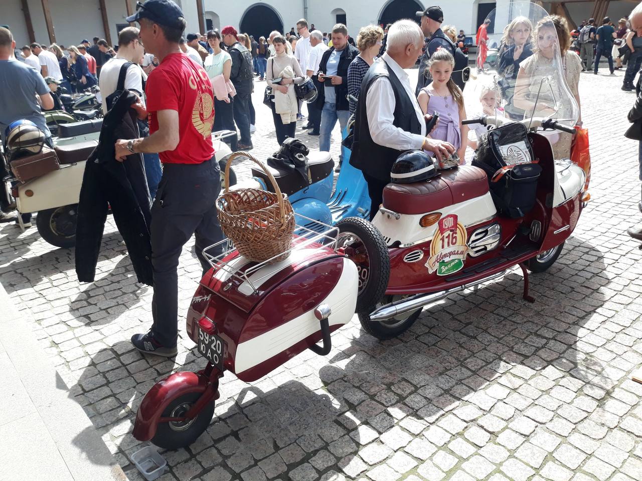 Традиционное Ретро мото - шоу 2025 в Ростове Великим