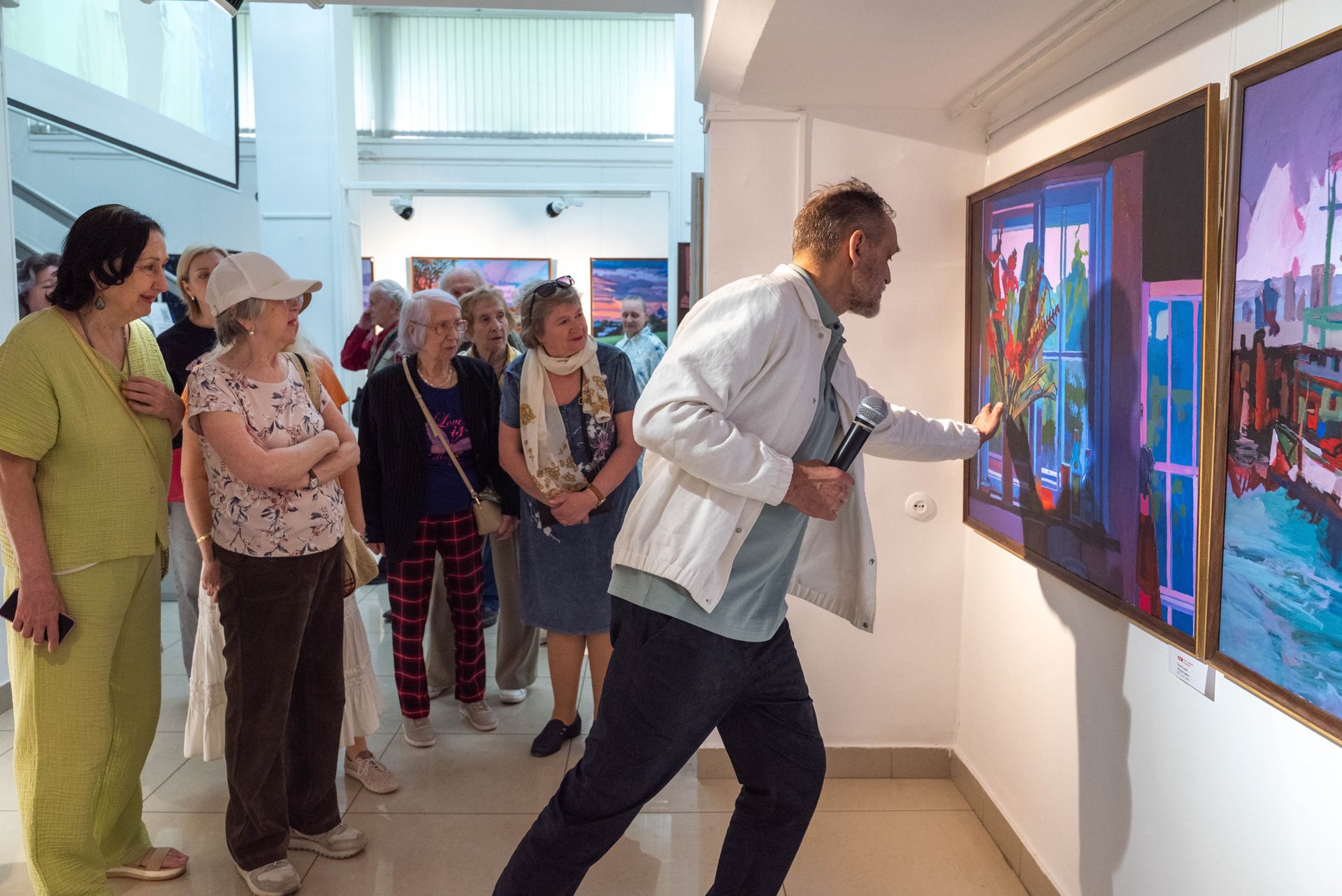 выставка "Крылья напрокат, или Любовь ушла на пенсию"