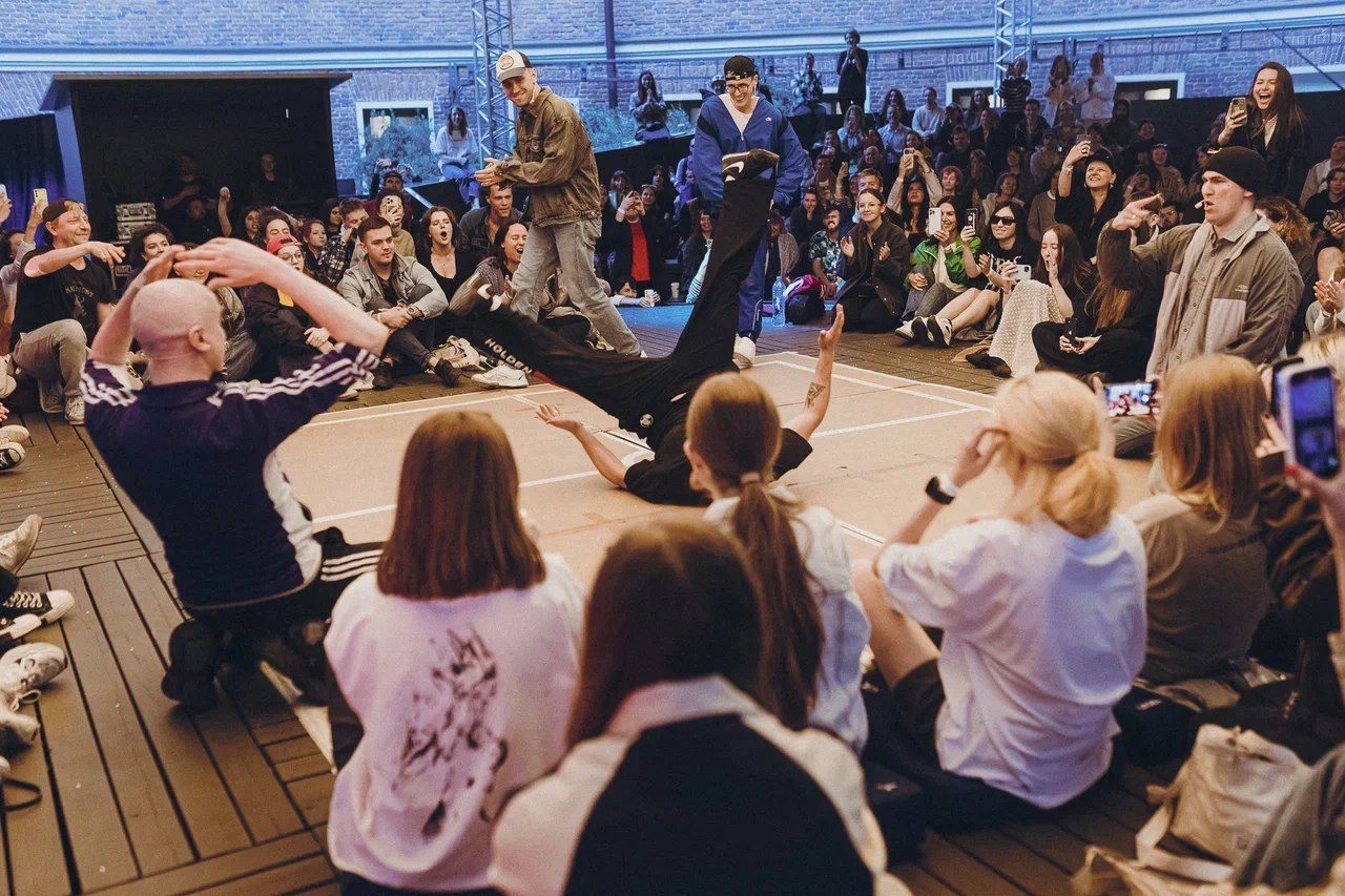 КВАДРАТ В ВЫБОРГЕ